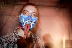 terrorist bengala party concerto antisismico pianificio