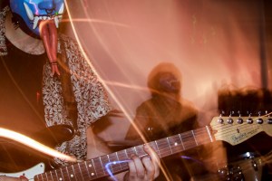 terrorist bengala party concerto antisismico pianificio