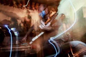 terrorist bengala party concerto antisismico pianificio